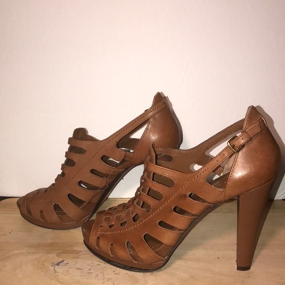 COPY - BCBG pumps - Picture 4 of 6